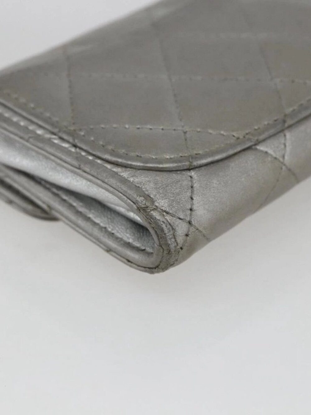 CHANEL Matelasse Card Case Leather Silver CC Auth 171336 - Picture 10 of 16